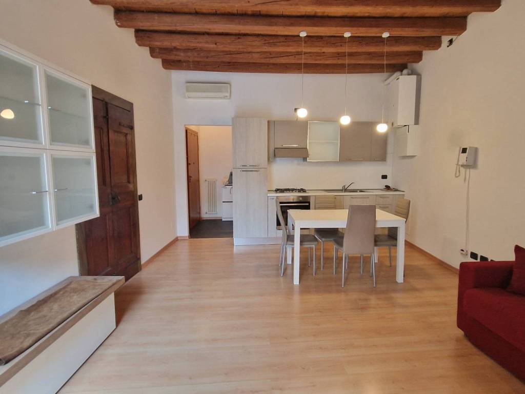 appartamento in affitto ad Este