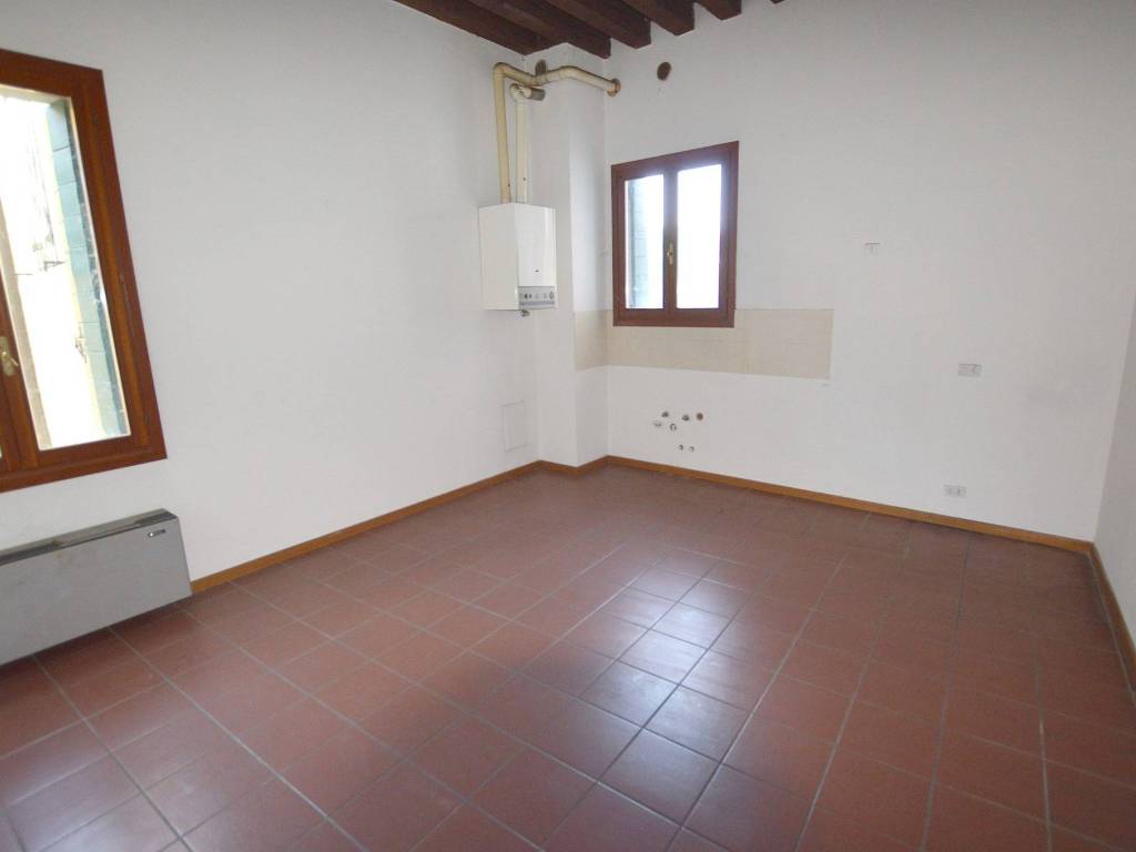 appartamento in affitto ad Este
