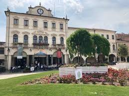 negozio in affitto ad Este