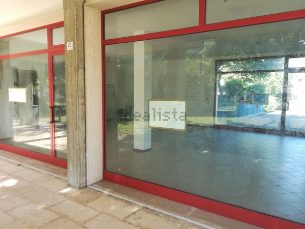 locale commerciale in affitto ad Este