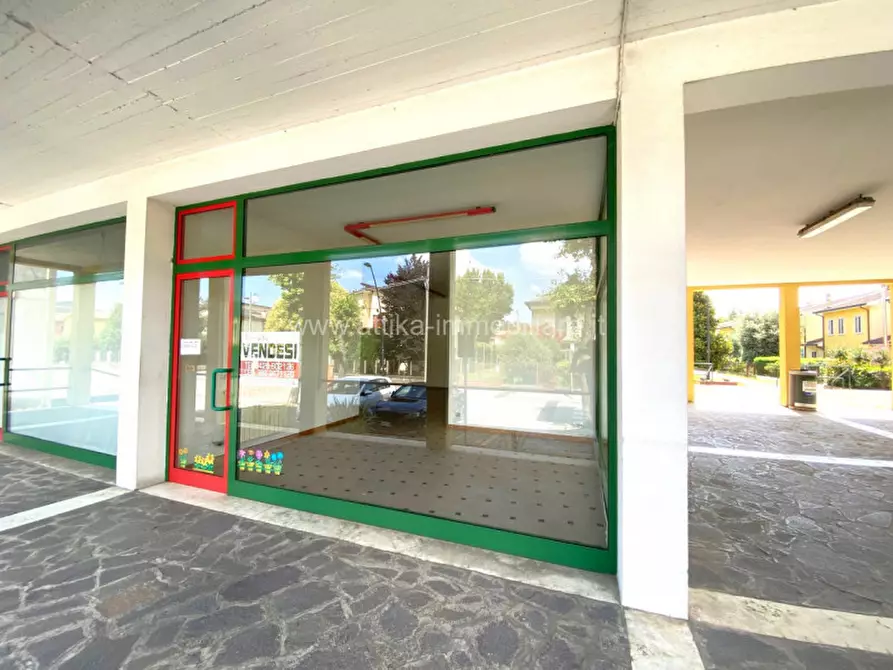 negozio in affitto ad Este