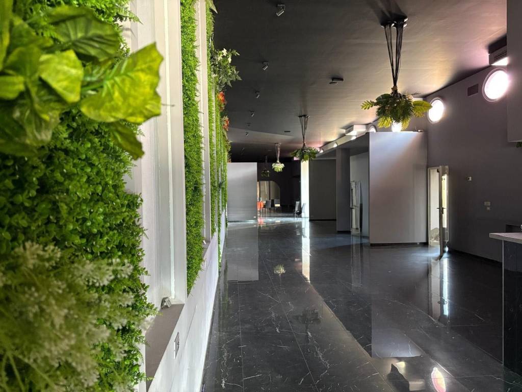 negozio in affitto ad Este