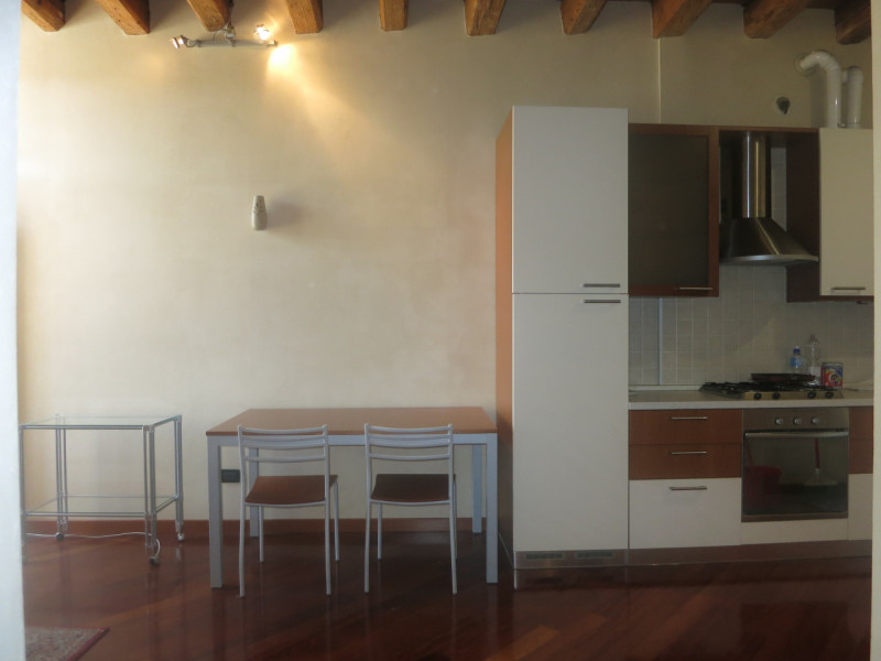 appartamento in affitto ad Este