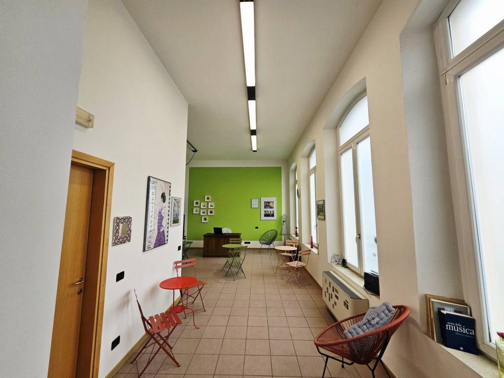 ufficio in affitto ad Este