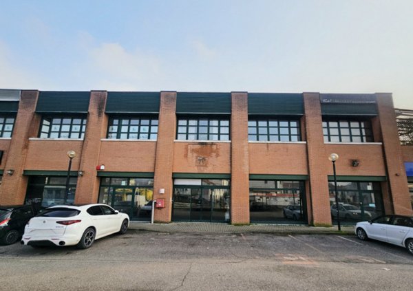 locale commerciale in affitto ad Este