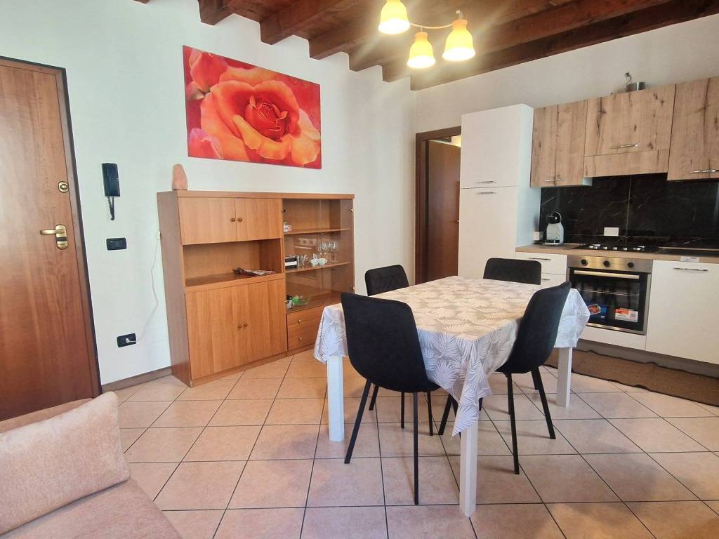 appartamento in affitto ad Este