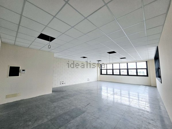 locale commerciale in affitto ad Este