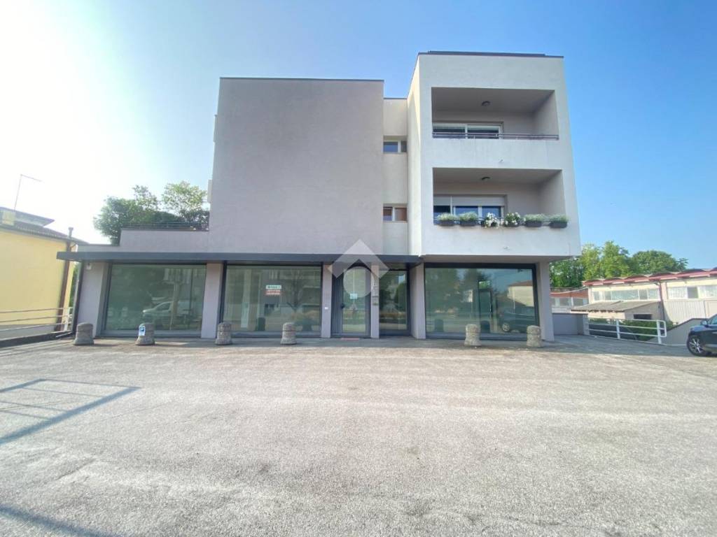 negozio in affitto a Fontaniva