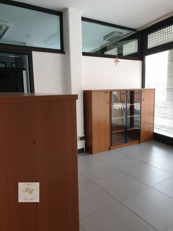 ufficio in affitto a Granze