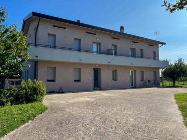 appartamento in affitto a Legnaro in zona Casone