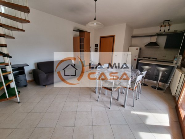 appartamento in affitto a Legnaro in zona Volparo