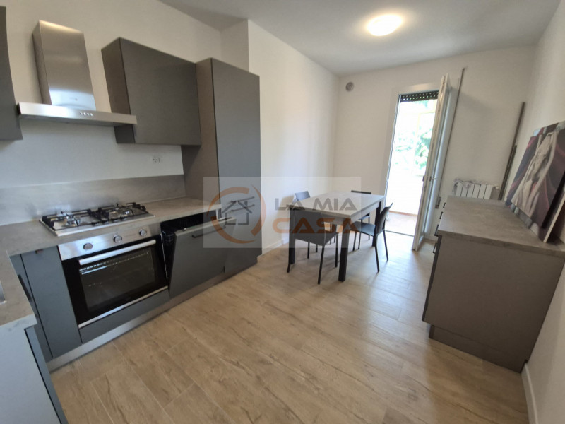 appartamento in affitto a Legnaro in zona Volparo