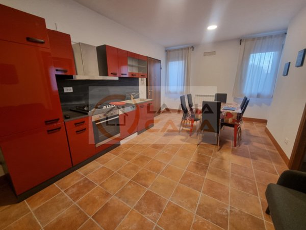 appartamento in affitto a Legnaro in zona Volparo