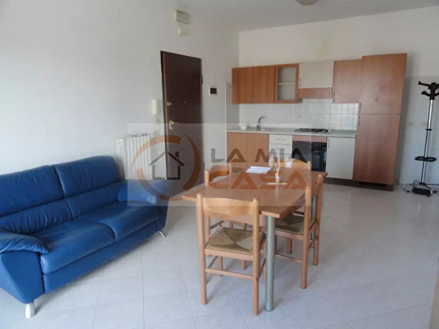 appartamento in affitto a Legnaro in zona Volparo