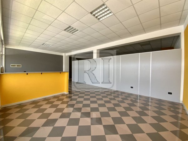 locale commerciale in affitto a Limena