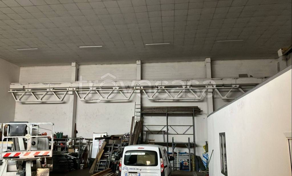 locale commerciale in affitto a Limena