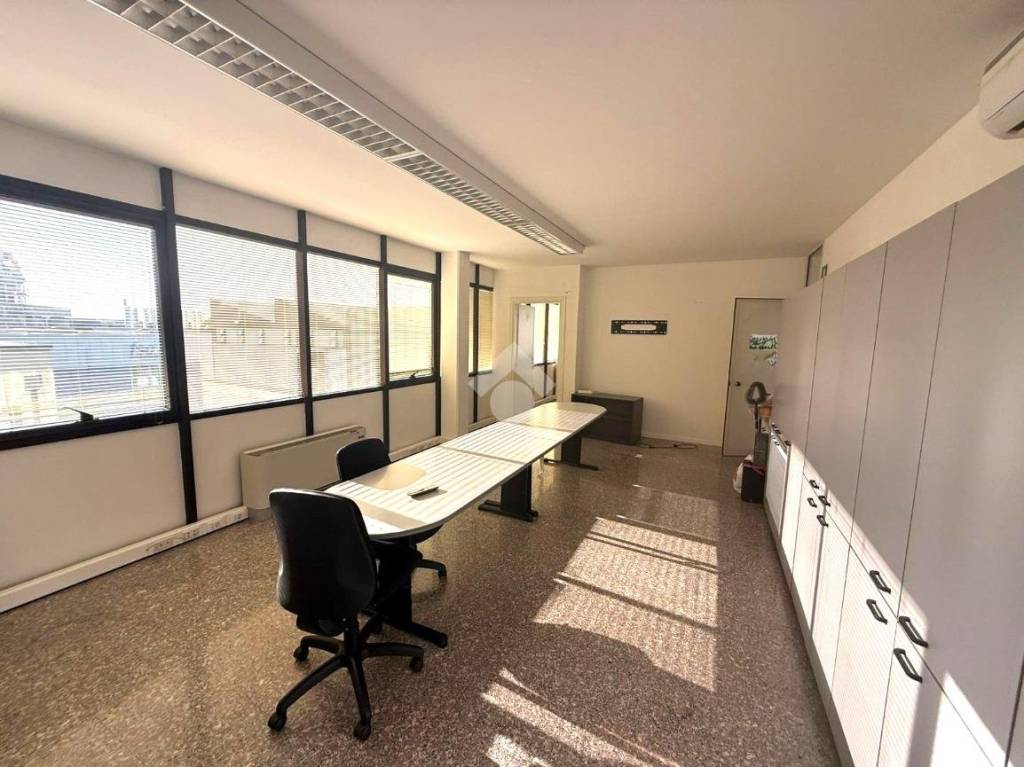 ufficio in affitto a Limena