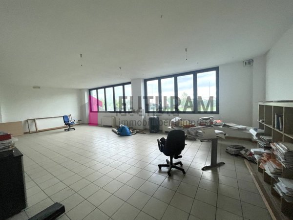 ufficio in affitto a Limena