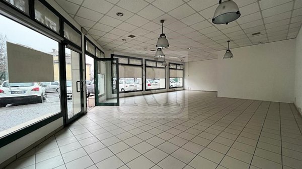 negozio in affitto a Limena