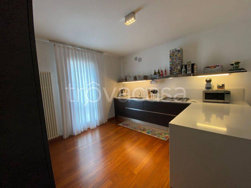 appartamento in affitto a Limena