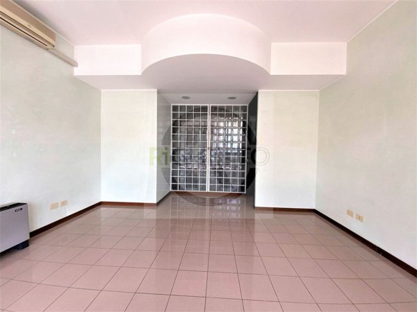 negozio in affitto a Limena