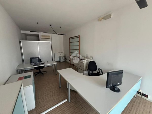 locale commerciale in affitto a Limena