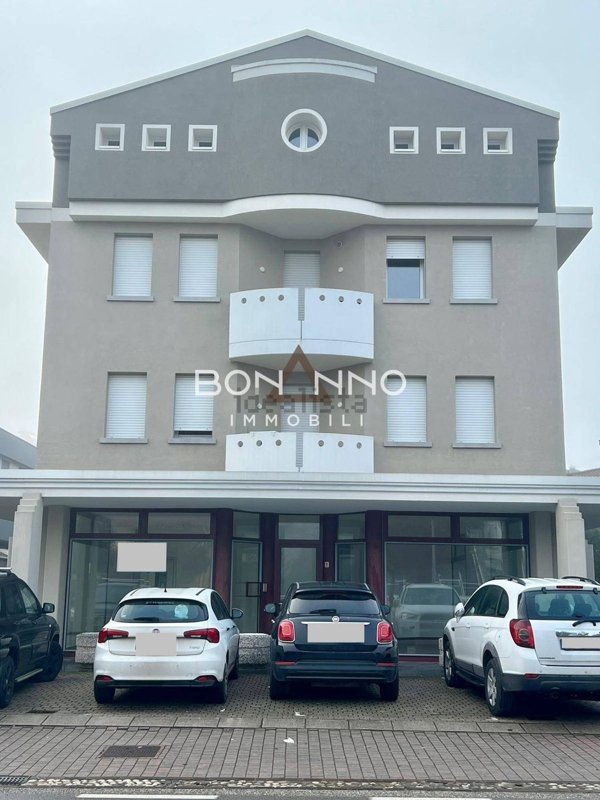 locale commerciale in affitto a Loreggia