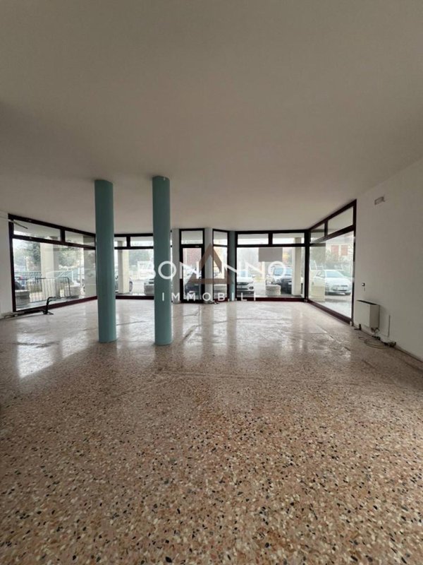 locale commerciale in affitto a Loreggia