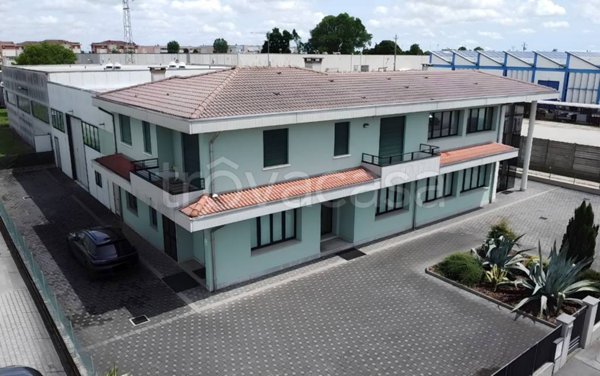 locale commerciale in affitto a Maserà di Padova