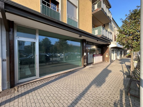 negozio in affitto a Mestrino in zona Lissaro