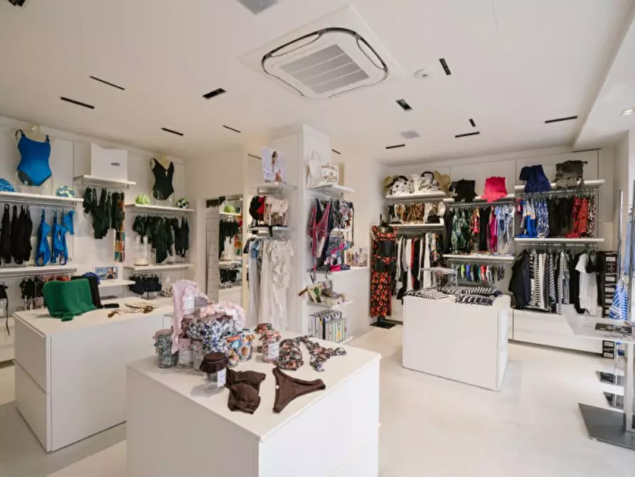 negozio in affitto a Mestrino