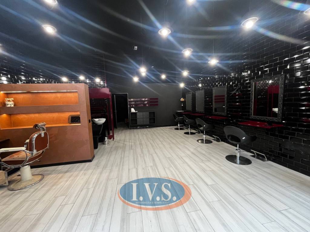 negozio in affitto a Mestrino