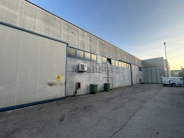 capannone in affitto a Mestrino