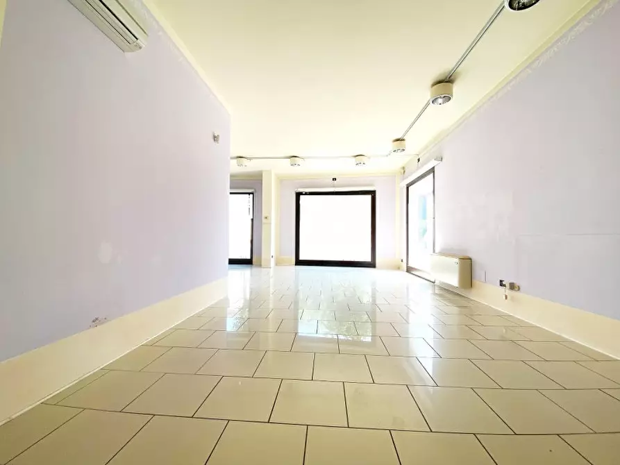 negozio in affitto a Mestrino