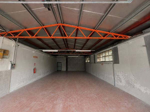 locale commerciale in affitto a Montagnana