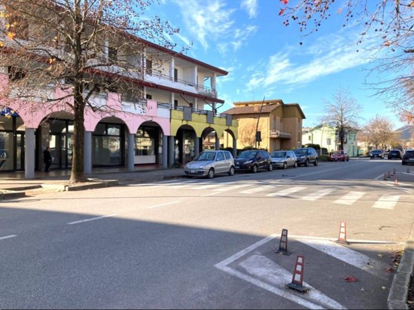 negozio in affitto a Montegrotto Terme