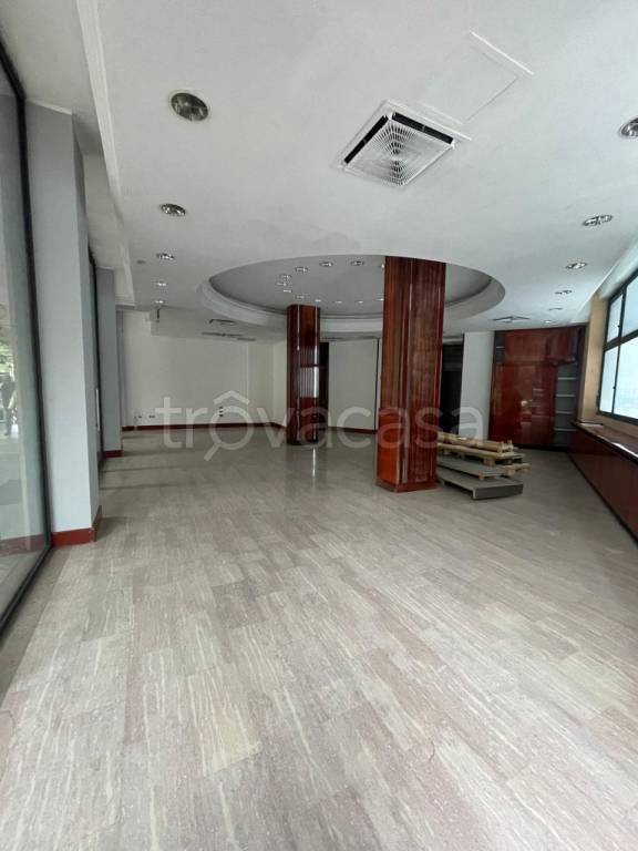 negozio in affitto a Montegrotto Terme