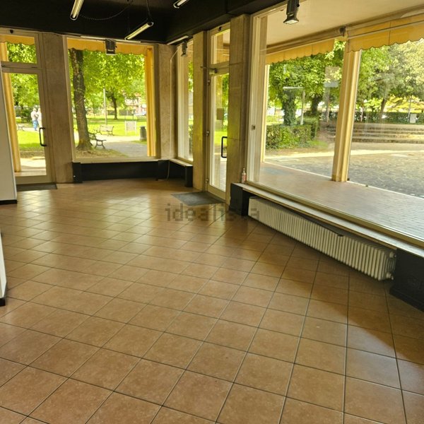 negozio in affitto a Montegrotto Terme