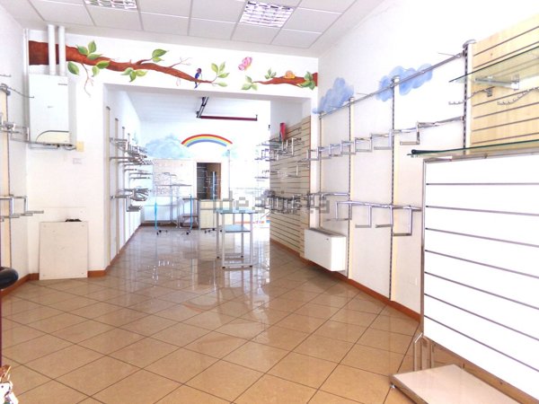 locale commerciale in affitto a Montegrotto Terme