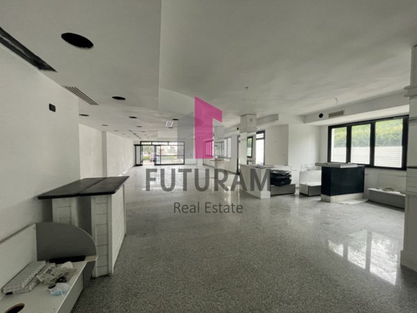 negozio in affitto a Noventa Padovana in zona Noventana