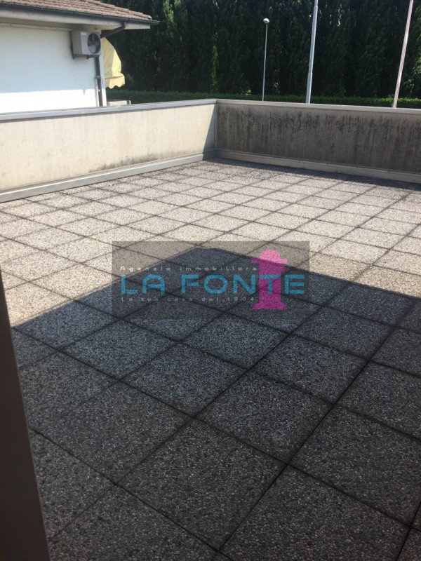 ufficio in affitto a Noventa Padovana in zona Noventana