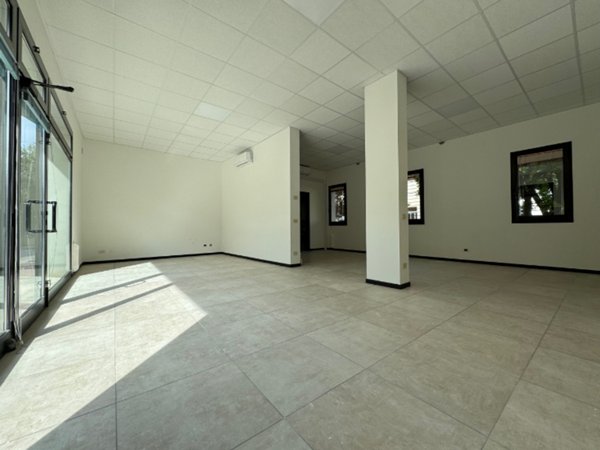 ufficio in affitto a Noventa Padovana in zona Noventana