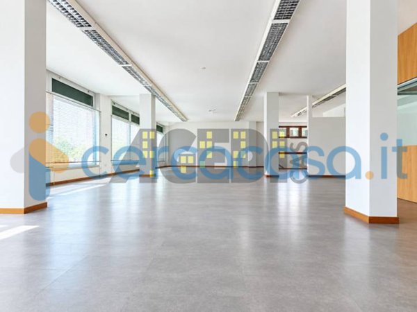 ufficio in affitto a Noventa Padovana in zona Noventana
