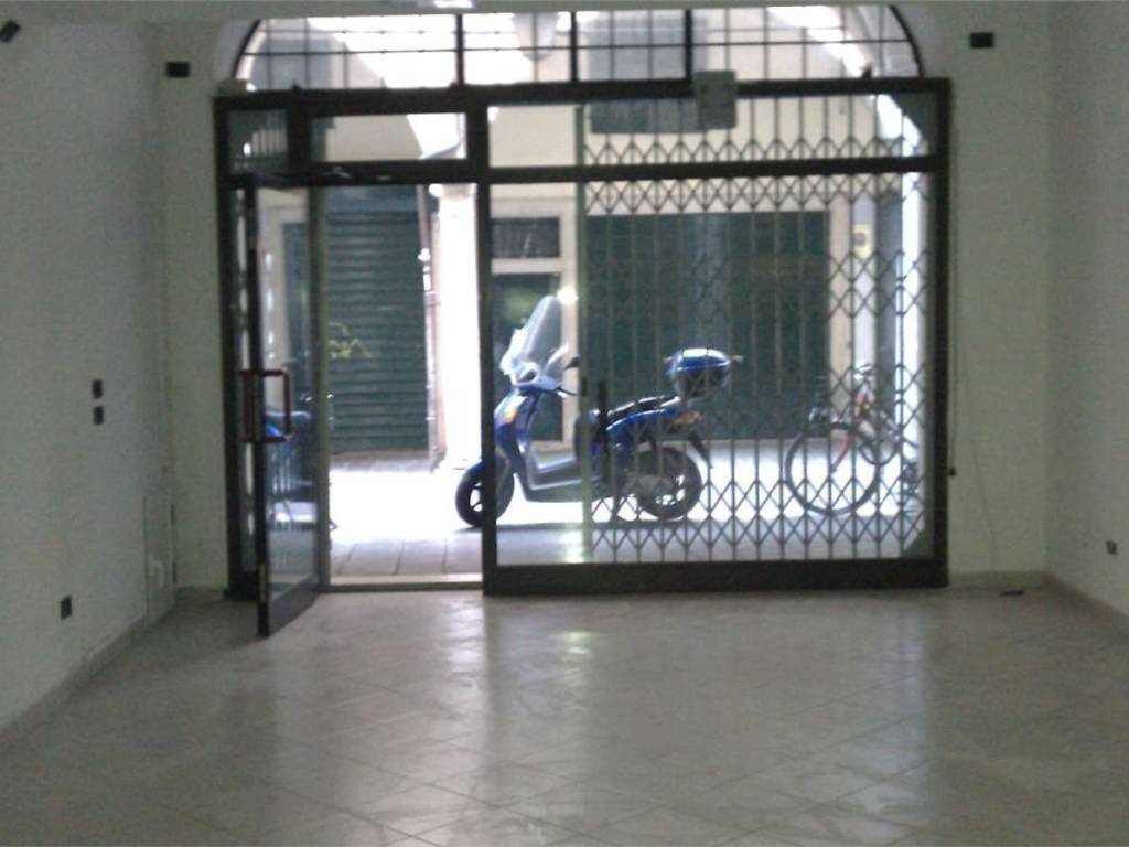negozio in affitto a Padova in zona Savonarola