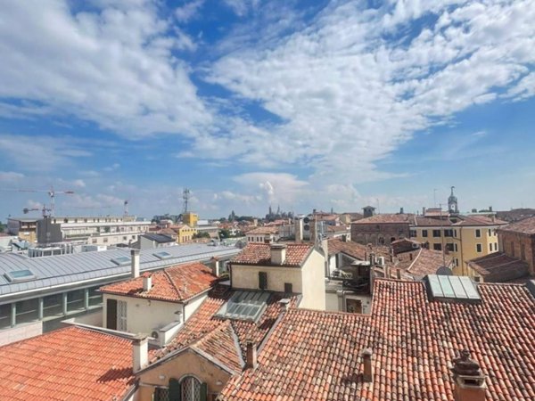 appartamento in affitto a Padova in zona Centro Storico