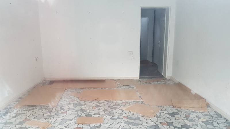 negozio in affitto a Padova