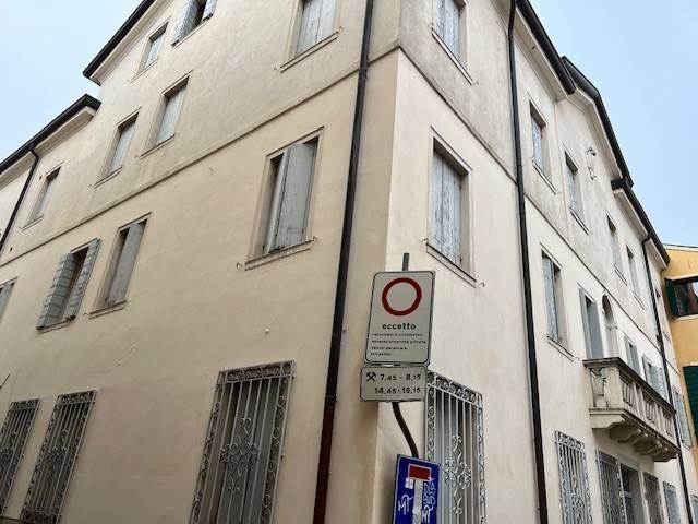 appartamento in affitto a Padova in zona Centro Storico