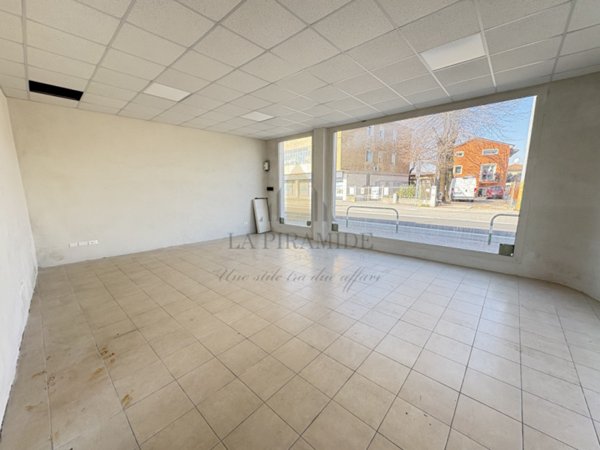 negozio in affitto a Padova in zona Porta Trento