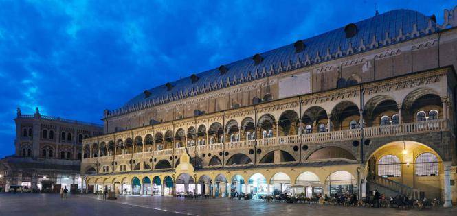 negozio in affitto a Padova in zona Centro Storico