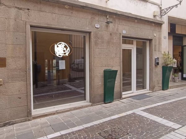 negozio in affitto a Padova in zona Savonarola